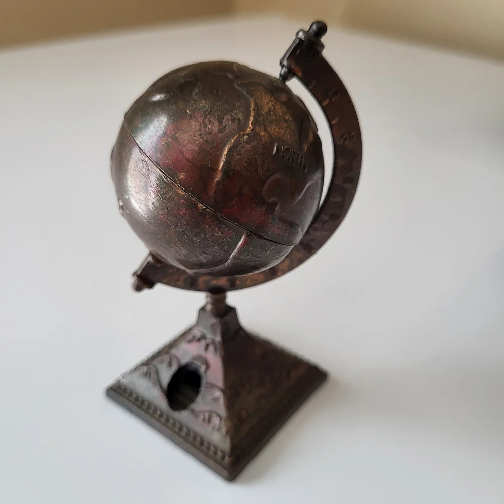 Vintage Hong Kong Die Cast Metal Miniature Globe Pencil Sharpener - Picture 13 of 16